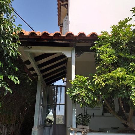 Roulas Cozy Apartments Artemida  Exterior foto